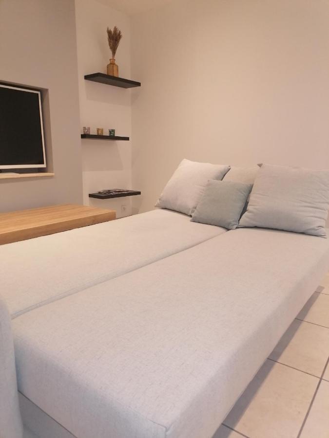Appartement Paisible Entre Terre Et Mer Cabrieres  Exteriör bild